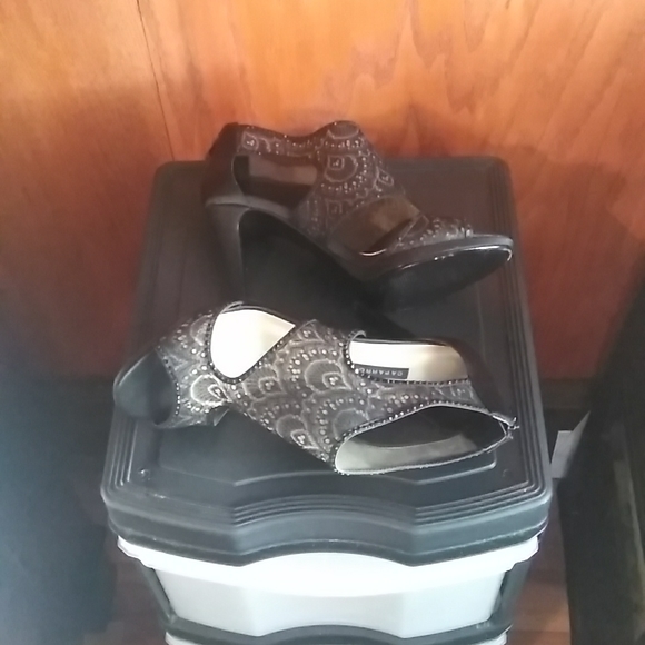 Women shoes - Picture 5 of 6